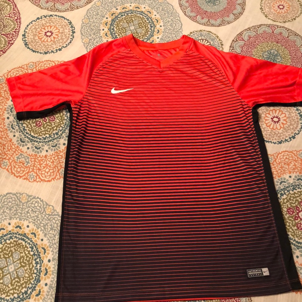 Nike dri fit football tee